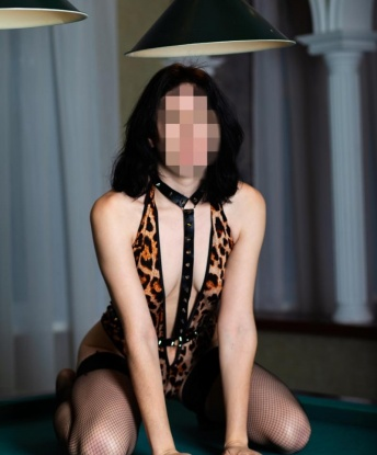 Олимпиада, 19 лет, 2 размер груди